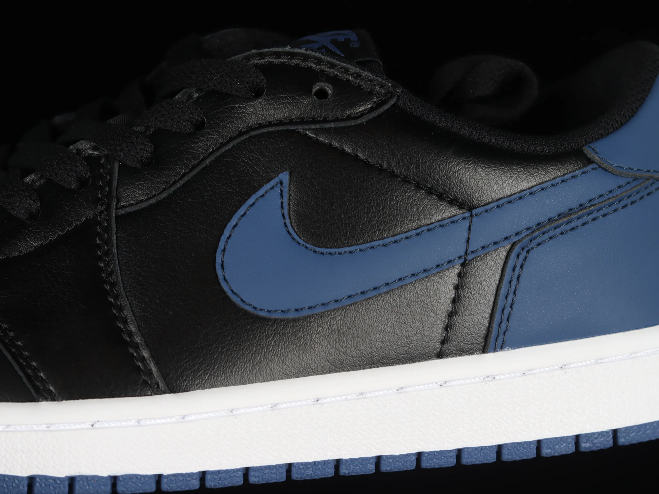 All categories Air Jordan Jordan series basketball shoes Air Jordan 1 Low Z version Air Jordan 1 Low OG "Mystic Navy" AJ1 Joe 1 Fujiwara Hiroshi black and blue low-top basketball shoes CZ0790-041
